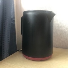 500円　電気ポット