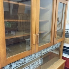 決まりました】木製食器棚　の画像