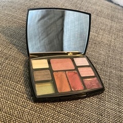 CHANEL メイクアップパレットの画像