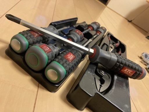 値下げしました！KTCハンドツールセット① 12.7sq.工具セット（チェストタイプ）[58点] | KTCツール 