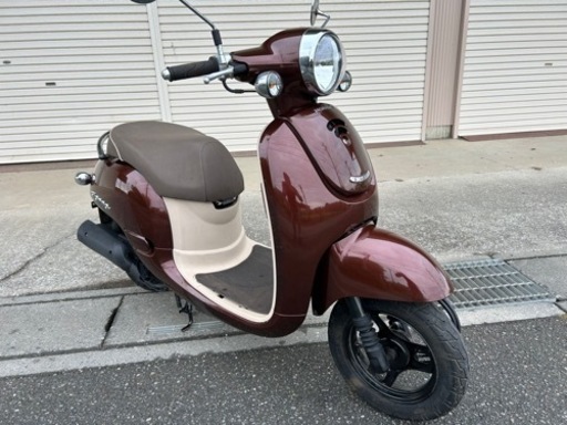 ☆ジョルノ低燃費FIモデル☆走行たったの2.200km!女性ワンオーナー車両^_^バッテリー・プラグ・グリップなど新品交換で快調ですよ☆