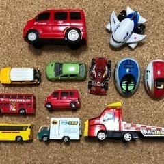 トミカ　ミニカーなど