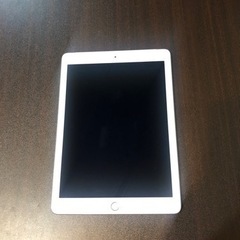 iPadAir2    16GB   シルバー   Wi-Fiモデル