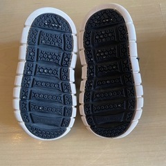 adidasベビーシューズ13.0の画像
