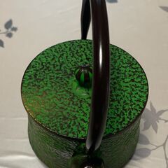新品・未使用品　南部鉄器の急須が２５００円