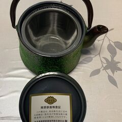 新品・未使用品　南部鉄器の急須が２５００円の画像