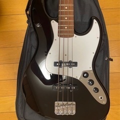 ベース FGN 付属品付　弦取替必要の画像