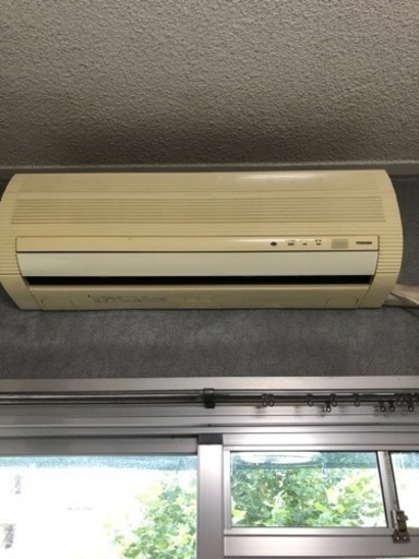 【木かげ】東芝ルームエアコン 2.2kw 冷暖房除湿