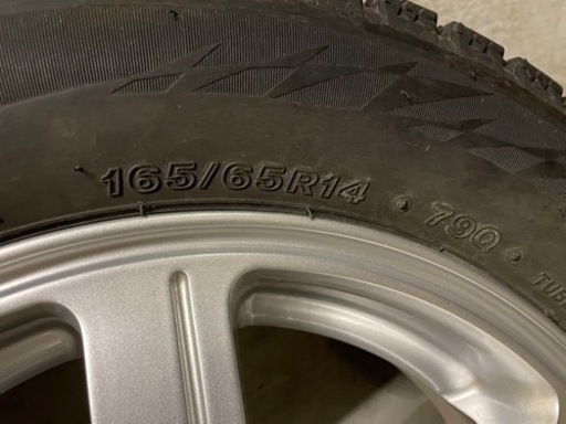 スタッドレス VRX2 2021年製造 ダイハツ純正ホイール付き