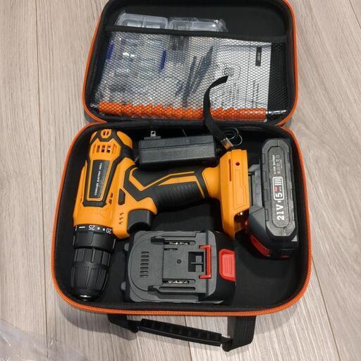 電動ドライバー　 新品
