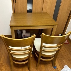 ダイニングテーブル＋2イス