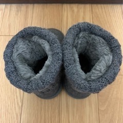 キッズ　ブーツ　もふもふ　グレーの画像