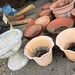 植木鉢　プランターの画像