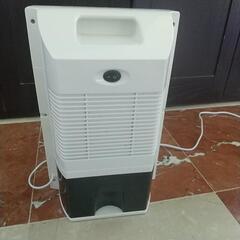 除湿機  無料 ジャンクの画像