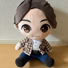 TinyTAN おすわりぬいぐるみ Dynamite Jung ...