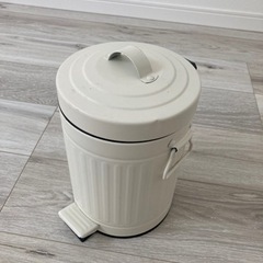 【ニトリ】ペダルペールソフトクローズ 3L(アイボリー)
