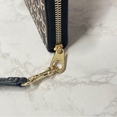 coach  コーチ　長財布　ラウンドファスナー　ブラウンの画像