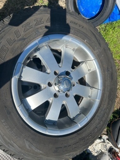 03y以降リンカーンナビゲータースタッドレス