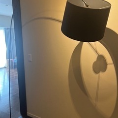 フロアランプ　ボーコンセプト　カッシーナの画像