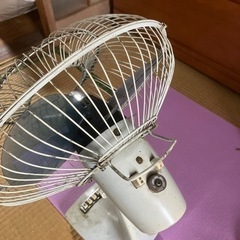 レトロな扇風機の画像