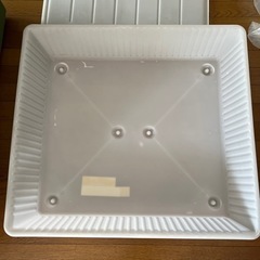 イケヤ　ベッド下の収納ケースの画像