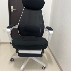 受渡決定です！DEVISE オフィスチェア オットマン付き　ホワイト