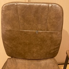 ビンテージ調のチェア★11月18日までの画像