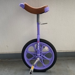 値下げしました！一輪車　18インチ　スタンド付
