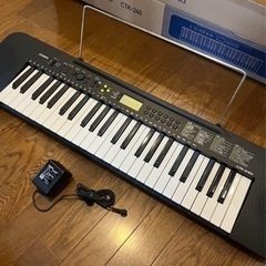 カシオ キーボード CTK-240 ほぼ未使用　スタンド付き　手渡し歓迎の画像