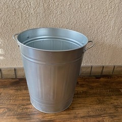 大きいバケツ(IKEA)