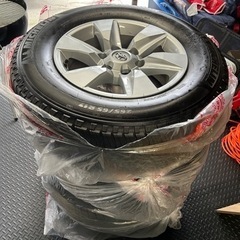 プラド新車外し 265/65R17タイヤホイール4本セット
