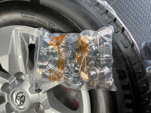 プラド新車外し　265/65R17タイヤホイール4本セット