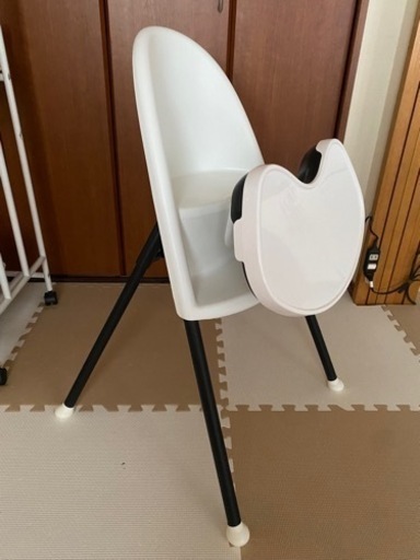 【ハーネスなしで掃除しやすい】ベビービョルン　ハイチェア Amazon | ベビービョルン 【日本正規品保証付】 ハイチェア (ハーネス