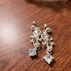 ウエディングネックレス、ピアス　結婚式の画像