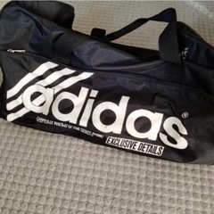 adidas アディダス　ボストンバッグ　黒　肩掛けベルトなし