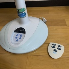 リモコン式扇風機(マイナスイオン発生機能付き)の画像