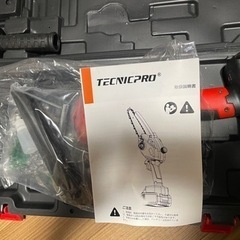 充電式チェーンソー ８インチ 電動 ノコギリ チェーンソー 充電式 ブラシレスモーター マキタ 18V チェーンソー 互換 ハンディチェーンソー 小型チェーンソー 充電式 収納箱付 日本語取扱説明書付(バッテリー別売り)の画像