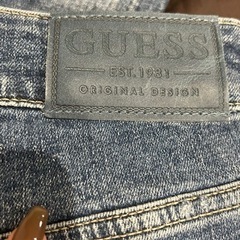 GUESS ゲス　デニムの画像