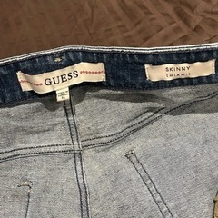 GUESS ゲス　デニムの画像