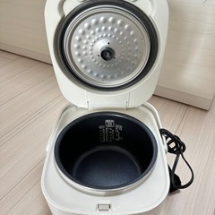 アイリスオーヤマ炊飯器の画像