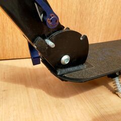 大人も乗れるキックボードの画像