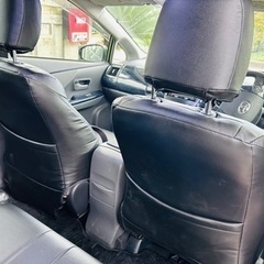 プリウスα シートカバーの画像