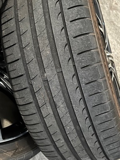 17インチ　100ピッチ　4穴　7J＋40 MINERVA 215/40R 17