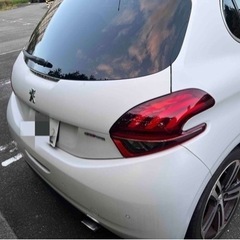 2017年プジョー208gtの画像