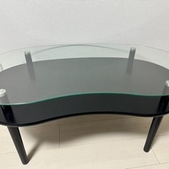 ガラステーブルの画像