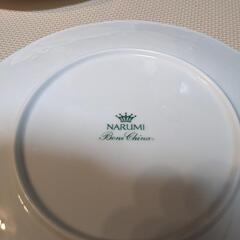 ナルミ　NARUMI　フルーツレリーフ　ボーンチャイナの画像