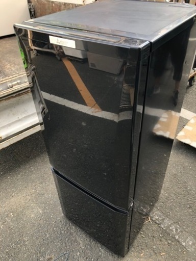 北九州市内配送無料　保証付き　2019年製　三菱電機 MITSUBISHI ELECTRIC MR-P15D-B [冷蔵庫 146L 