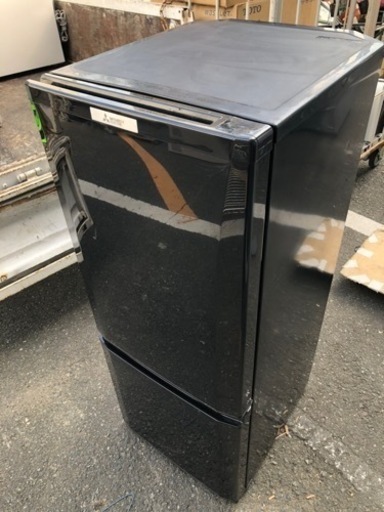 北九州市内配送無料　保証付き　2019年製　三菱電機 MITSUBISHI ELECTRIC MR-P15D-B [冷蔵庫 146L 