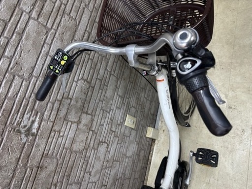 東京23区配達無料　12.8Ah バッテリー新基準　ヤマハ　パスナチュラ　リチウム 電動自転車 中古 1711