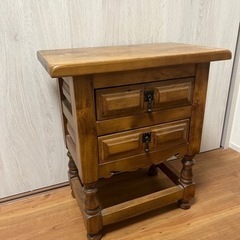 アンティーク家具　サイドボード　サイドテーブル